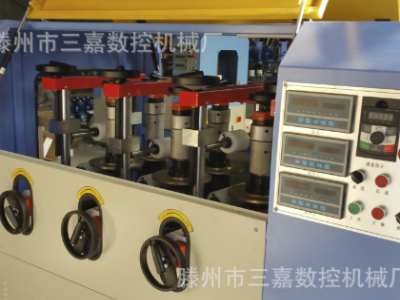 隔熱斷橋鋁型材穿條設(shè)備 開齒穿條滾壓機(jī) 輥壓復(fù)合機(jī) 穿條機(jī)