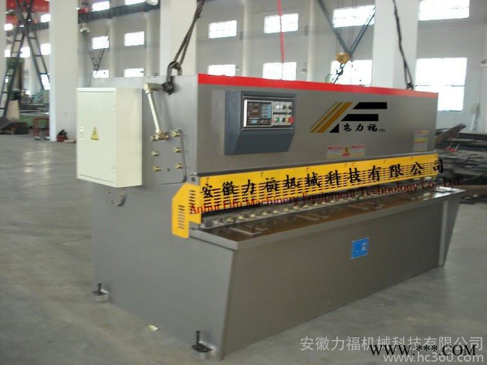 供應馬鞍山剪板機，數(shù)顯剪板機，裁板機價格